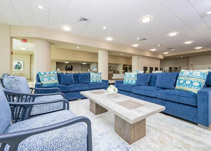 Phoenix Gulf Towers 2401 Apartment