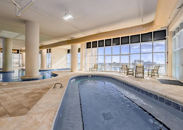 Phoenix Gulf Towers 2401